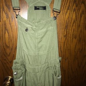 Jumpsuit/ overalls